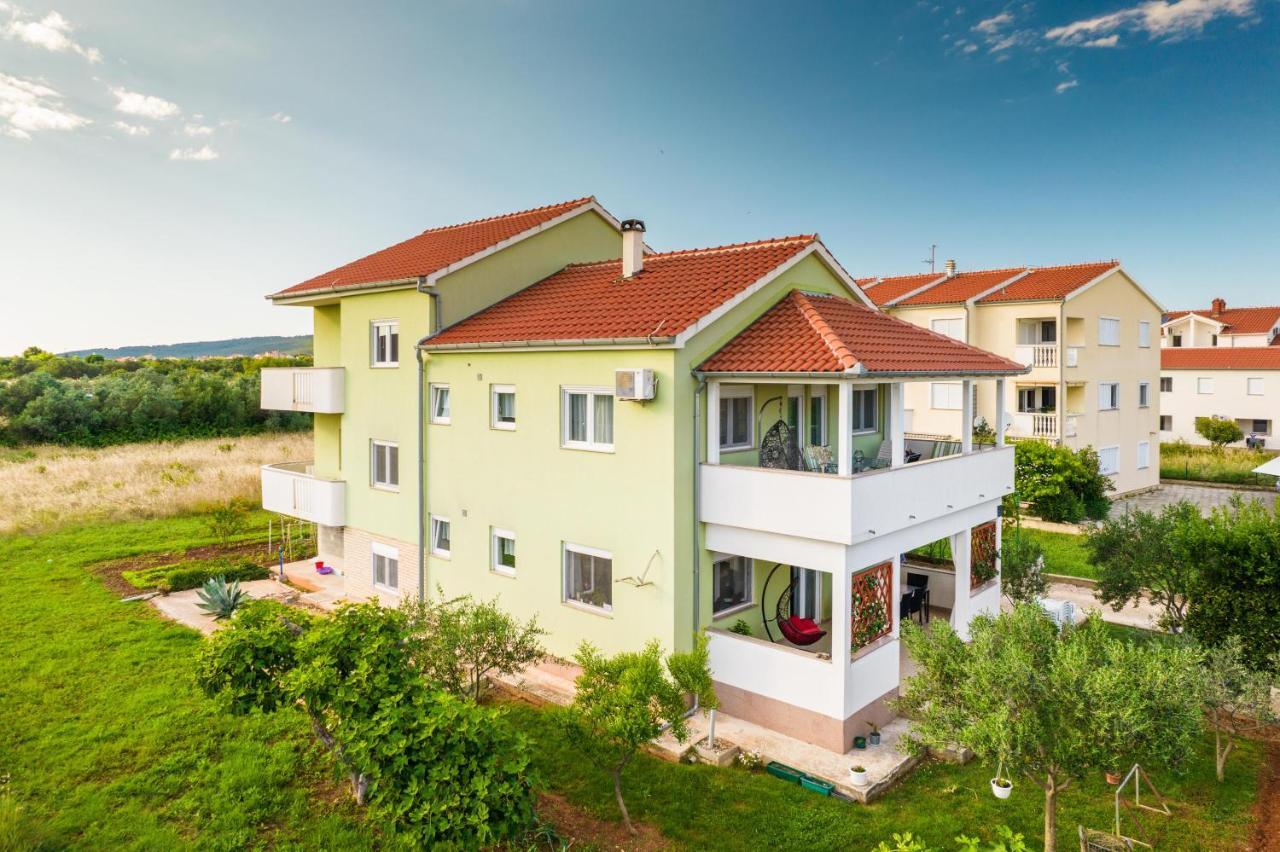 Apartments Matilda Sukošan Eksteriør bilde